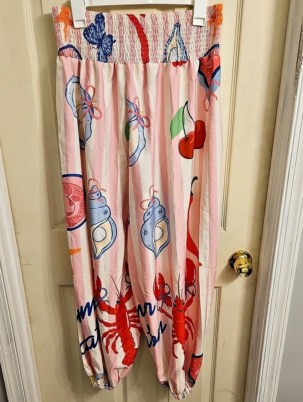 SHEIN Lobster Fish Print Wide Leg Pants Pink & White